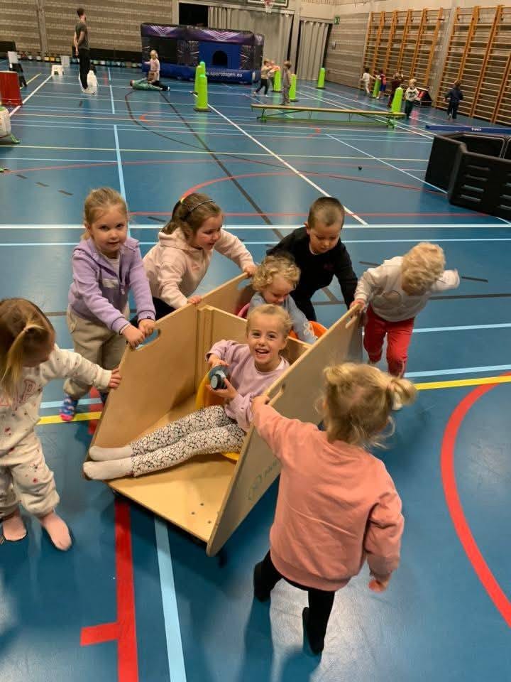 571245964_1205921744919733_9113653627925027217_n